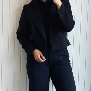 کراپ کت  زنانه ی موهر | Moher